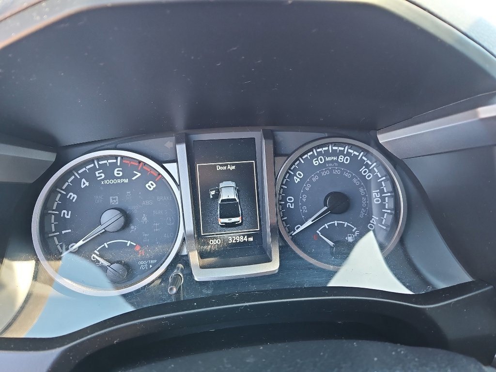 Used 2021 Toyota Tacoma Limited image 9