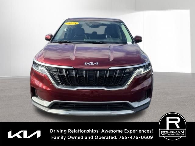 Used 2023 Kia Carnival LX FWD image 2