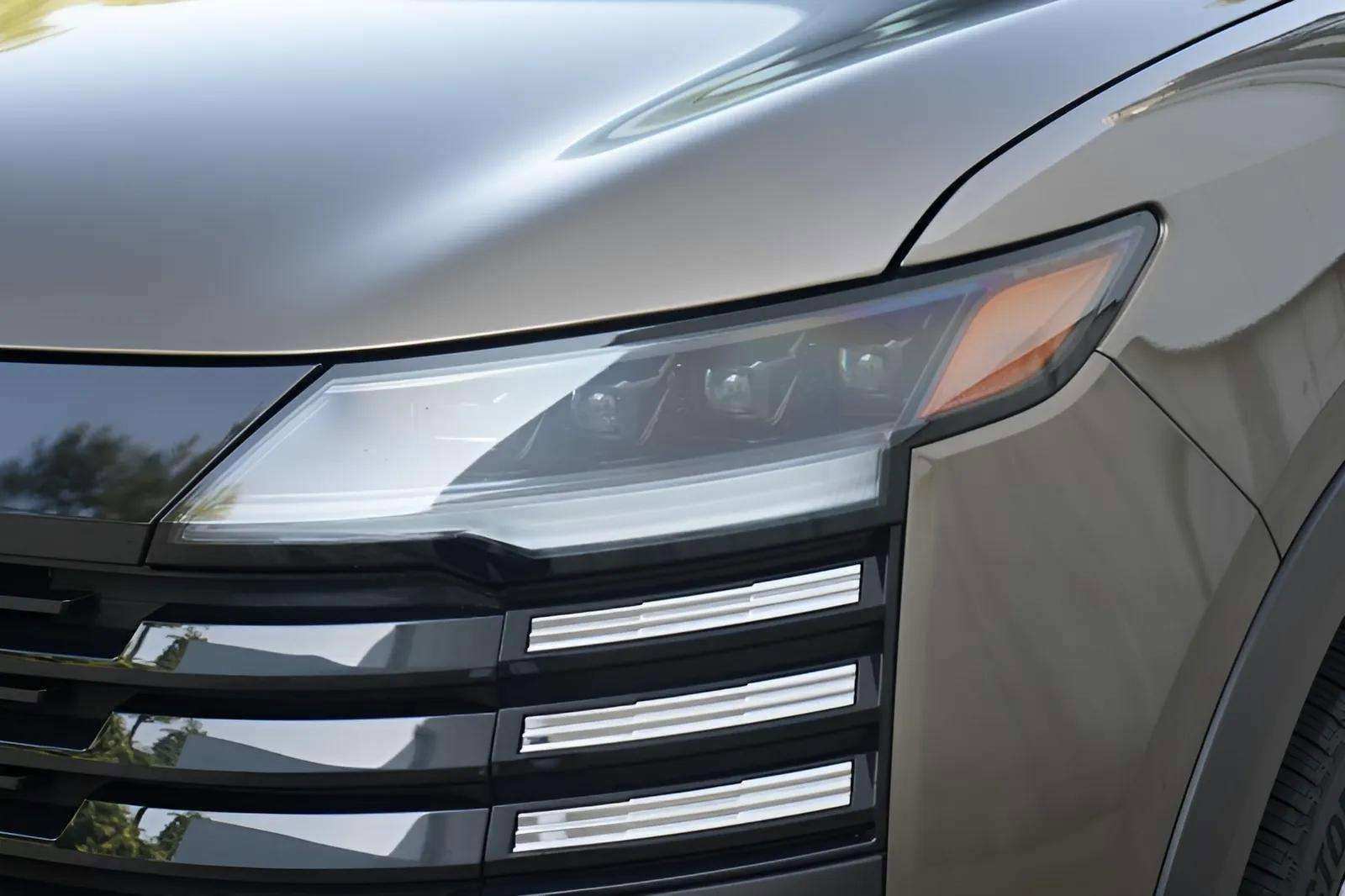 Used 2025 Nissan Kicks SV image 53