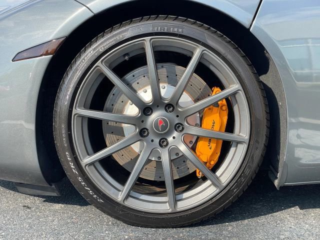 Used 2012 McLaren MP4-12C Coupe RWD image 23