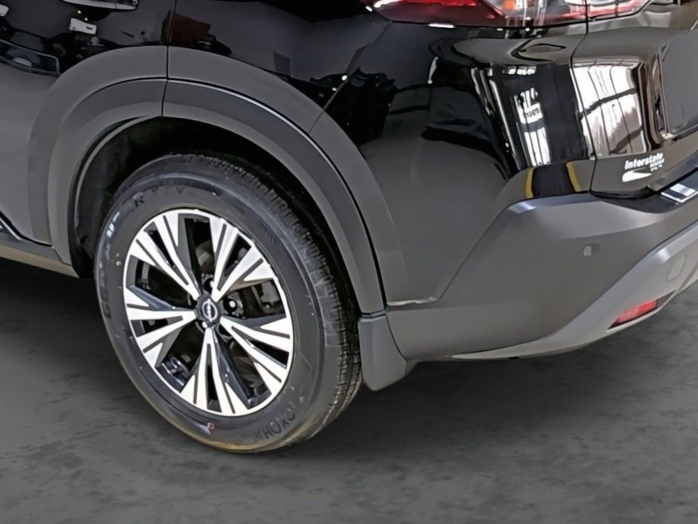 Used 2023 Nissan Rogue SV image 9