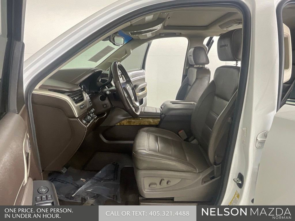 Used 2017 GMC Yukon XL Denali w/ Open Road Package AWD/4WD image 11