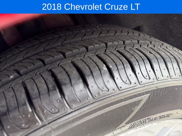 Certified 2018 Chevrolet Cruze LT w/ Convenience Package FWD image 26