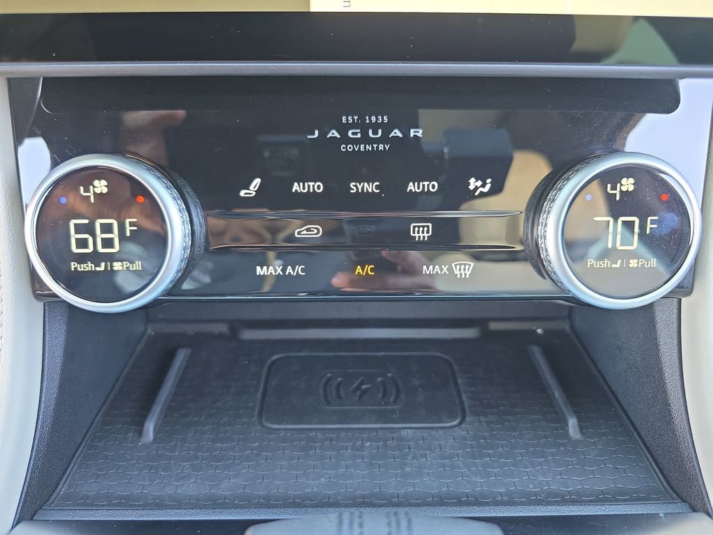 Used 2025 Jaguar F-PACE R-Dynamic S image 24