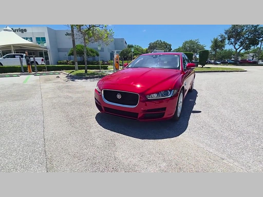 Used 2017 Jaguar XE Premium RWD image 15