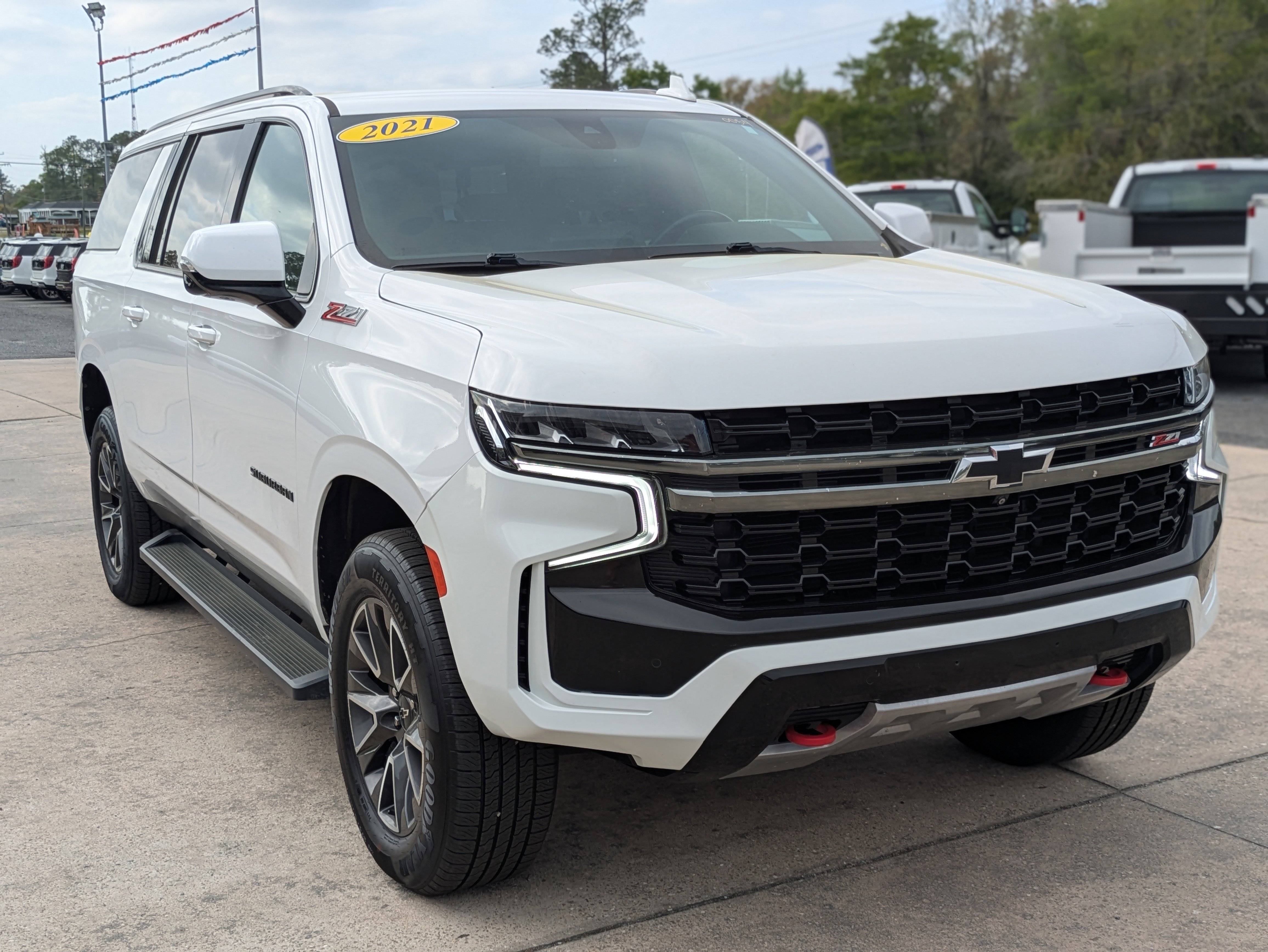 Used 2021 Chevrolet Suburban Z71 w/ Z71 Off-Road Package AWD/4WD image 4