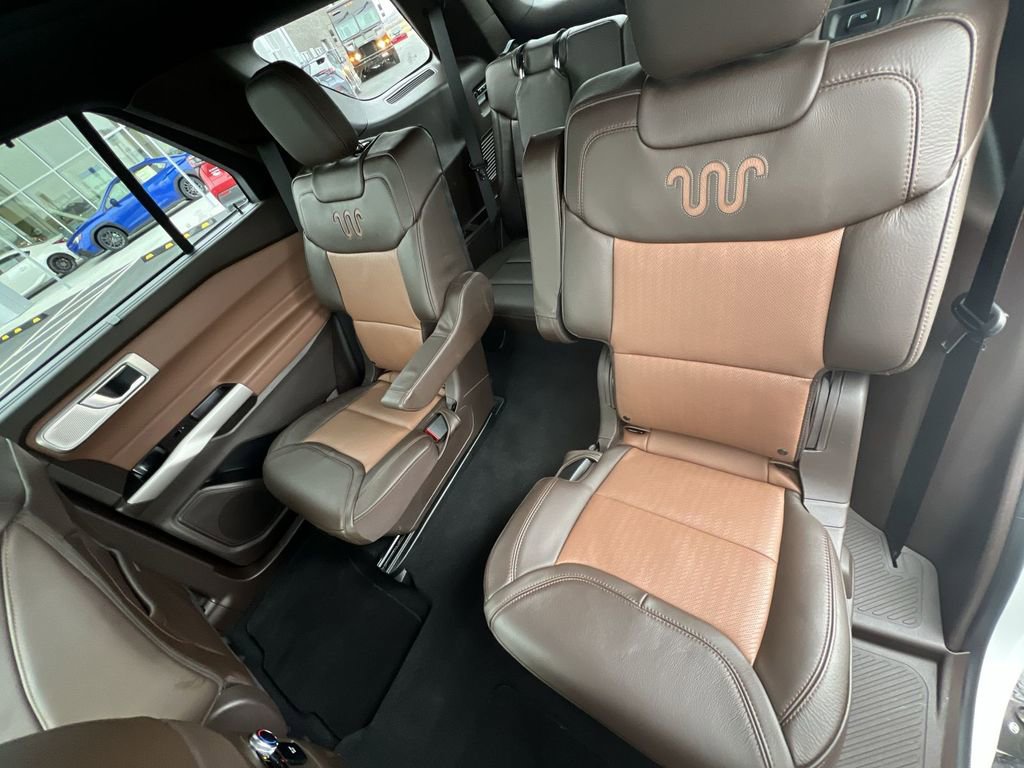 Used 2023 Ford Explorer King Ranch w/ Technology Package image 25