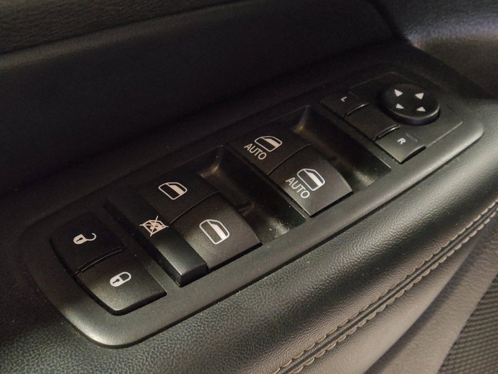 Used 2021 Jeep Grand Cherokee Limited w/ Quick Order Package 28K 80th AWD/4WD image 27