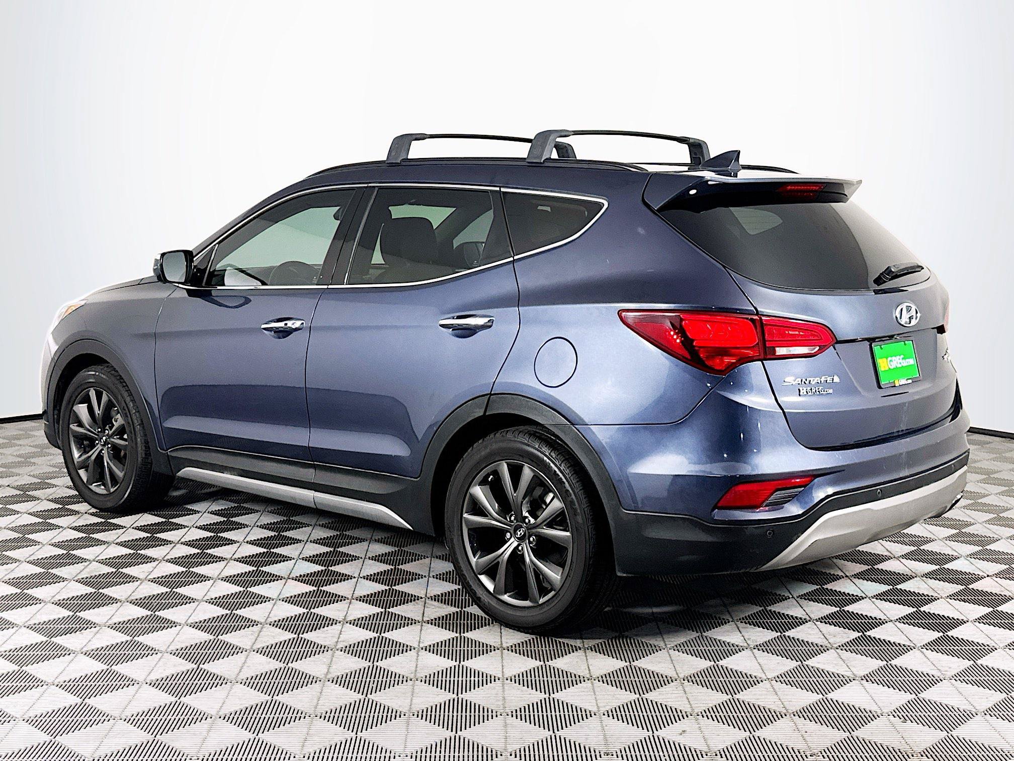 Used 2017 Hyundai Santa Fe Sport w/ 2.0T Ultimate Tech Package 05 FWD image 6