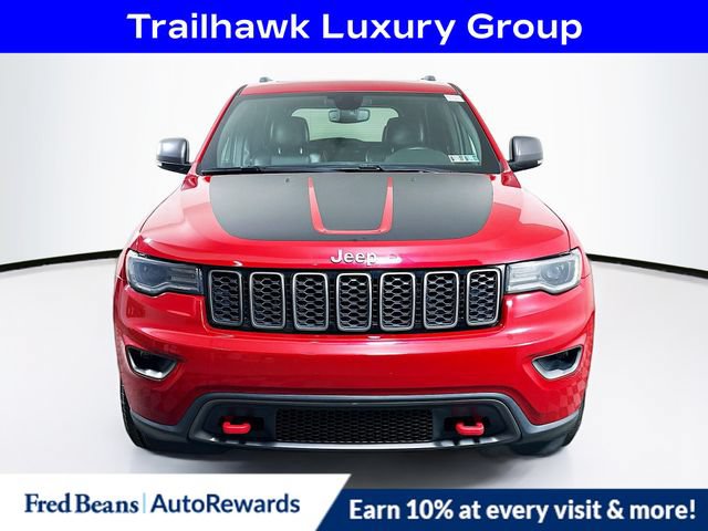 Used 2019 Jeep Grand Cherokee Trailhawk w/ Trailhawk Luxury Group AWD/4WD image 2