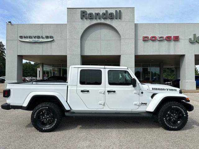 Certified 2025 Jeep Gladiator Overland AWD/4WD image 8