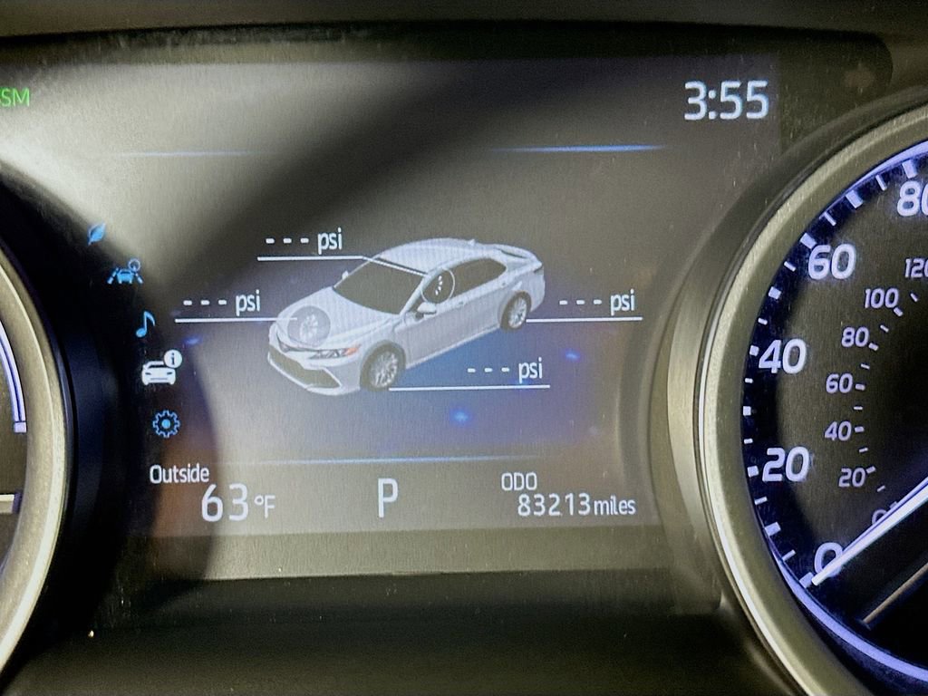 Used 2021 Toyota Camry XLE FWD image 12