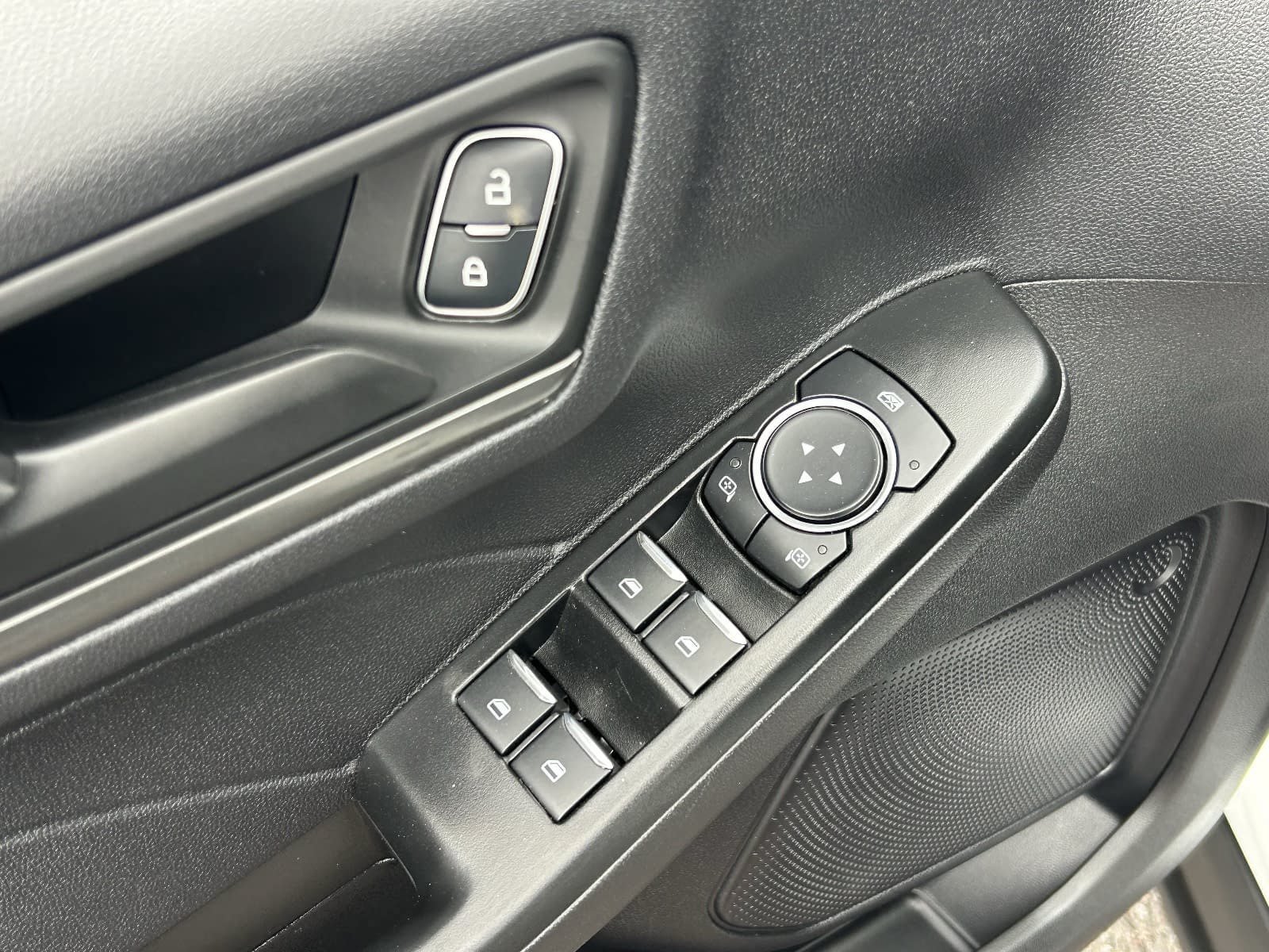 Used 2025 Ford Escape Active FWD image 23