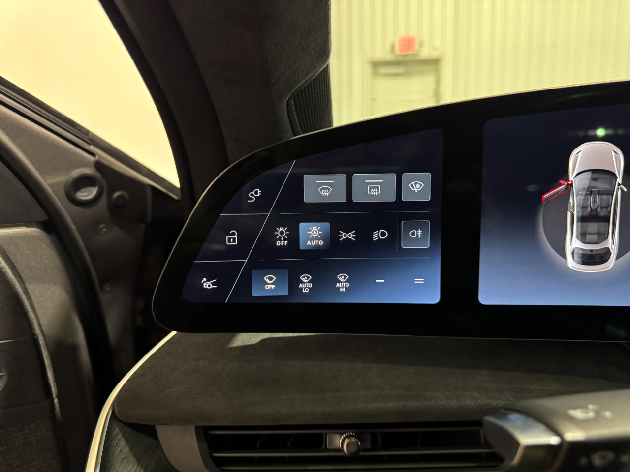 Used 2023 Lucid Air Grand Touring image 24