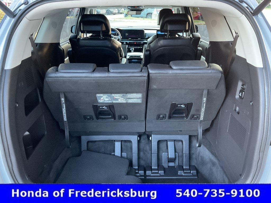 Used 2023 Kia Carnival SX Prestige FWD image 23