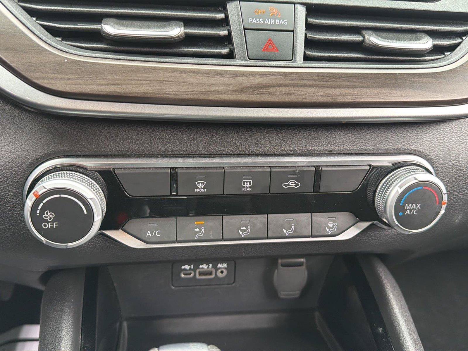 Used 2024 Nissan Altima 2.5 SV AWD/4WD image 18