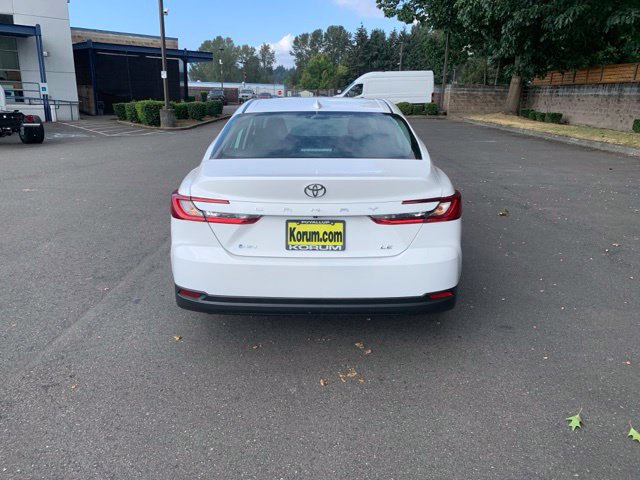 Used 2025 Toyota Camry LE FWD image 4