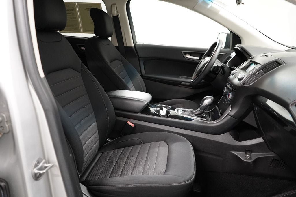 Used 2016 Ford Edge SE AWD/4WD image 30
