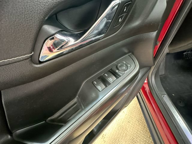 Used 2019 GMC Acadia SLT AWD/4WD image 16