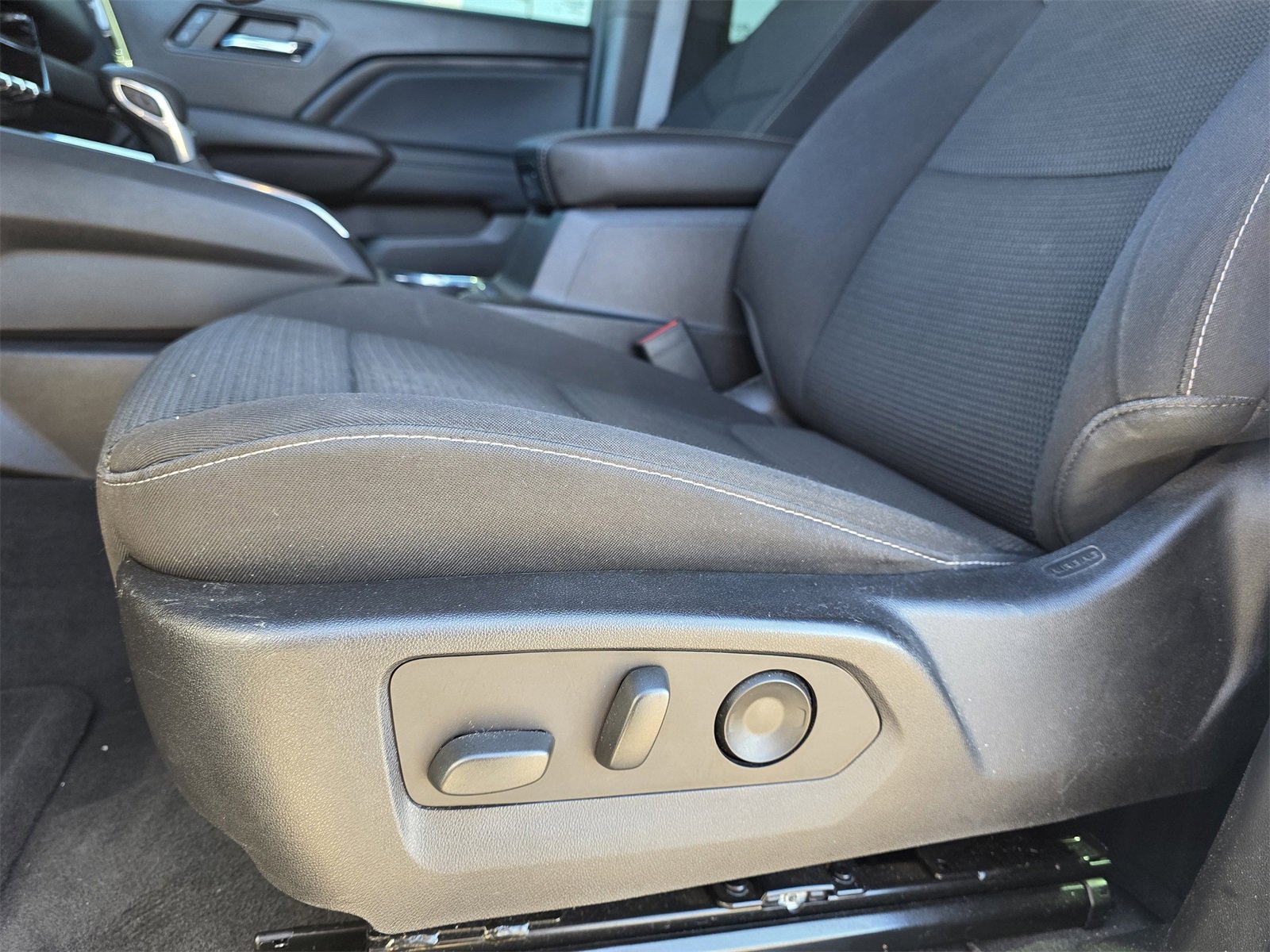 Used 2024 GMC Canyon Elevation w/ Convenience Package image 14