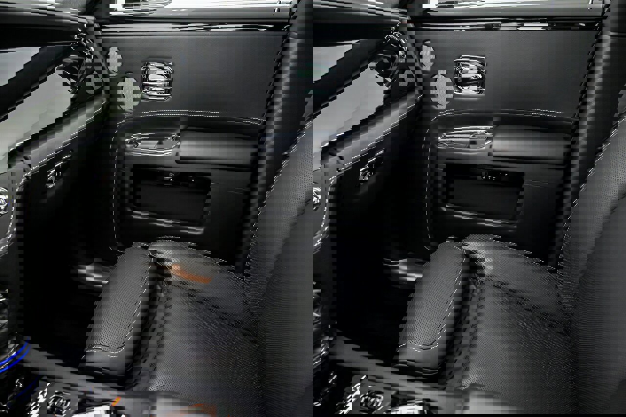 Used 2017 Rolls-Royce Ghost image 42