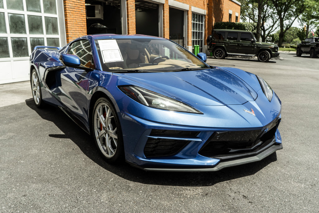 Used 2022 Chevrolet Corvette Stingray Premium Cpe w/ Z51 Performance Package RWD image 5