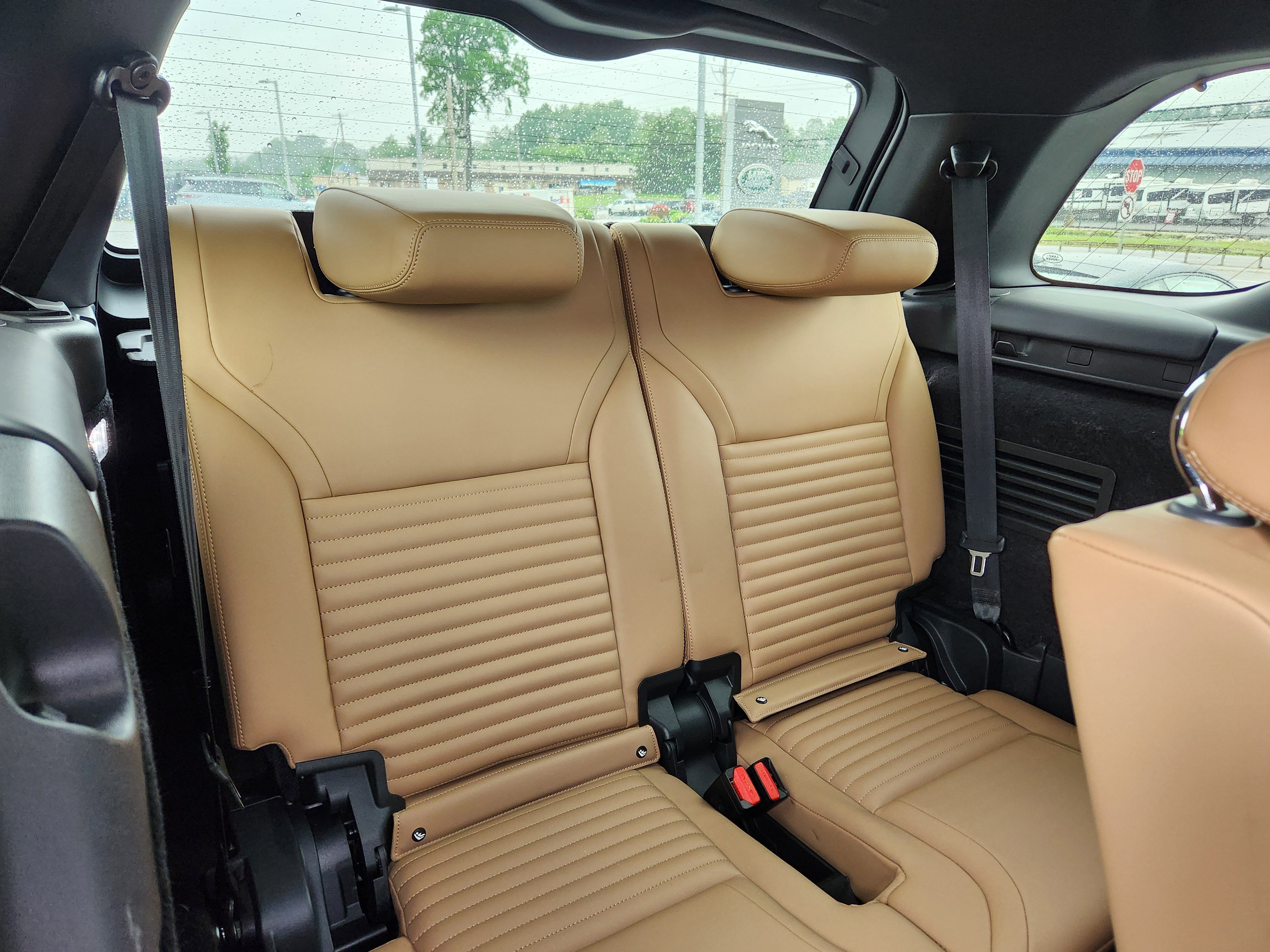 Certified 2024 Land Rover Discovery Dynamic SE AWD/4WD image 23