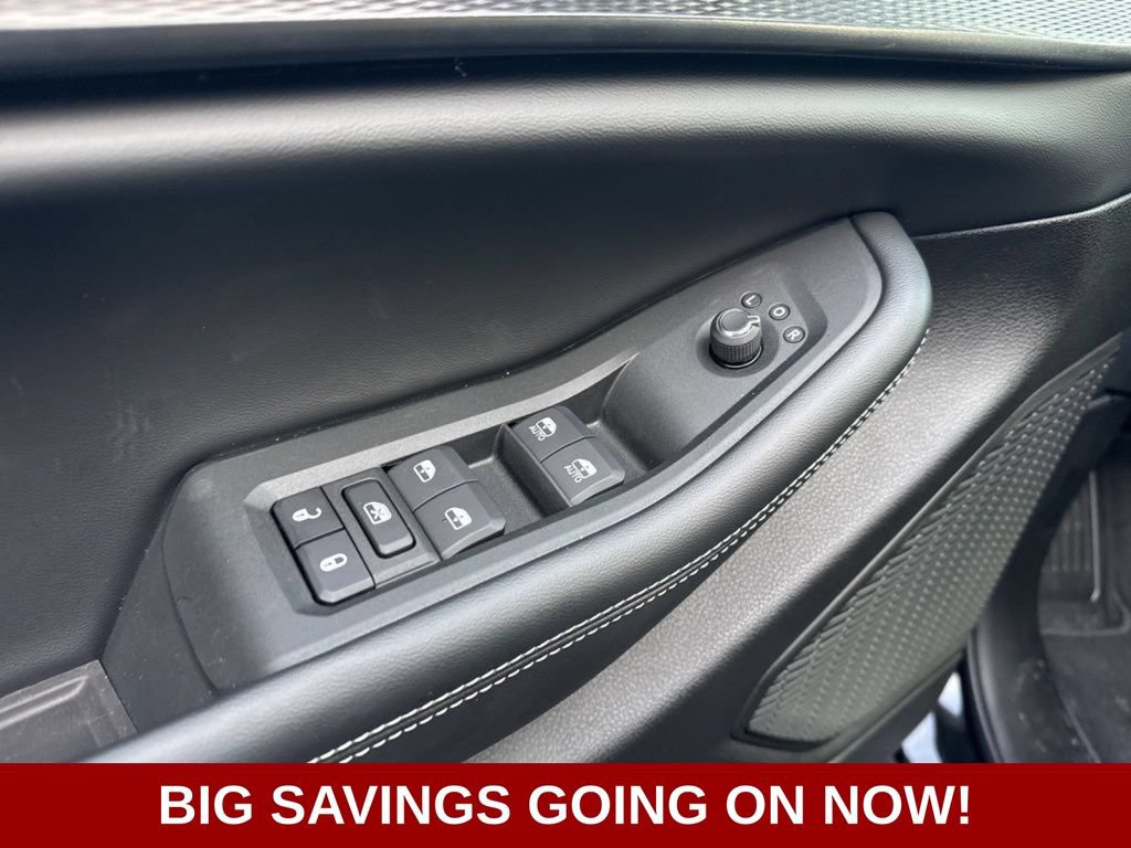 New 2025 Jeep Grand Cherokee L Laredo AWD/4WD image 19