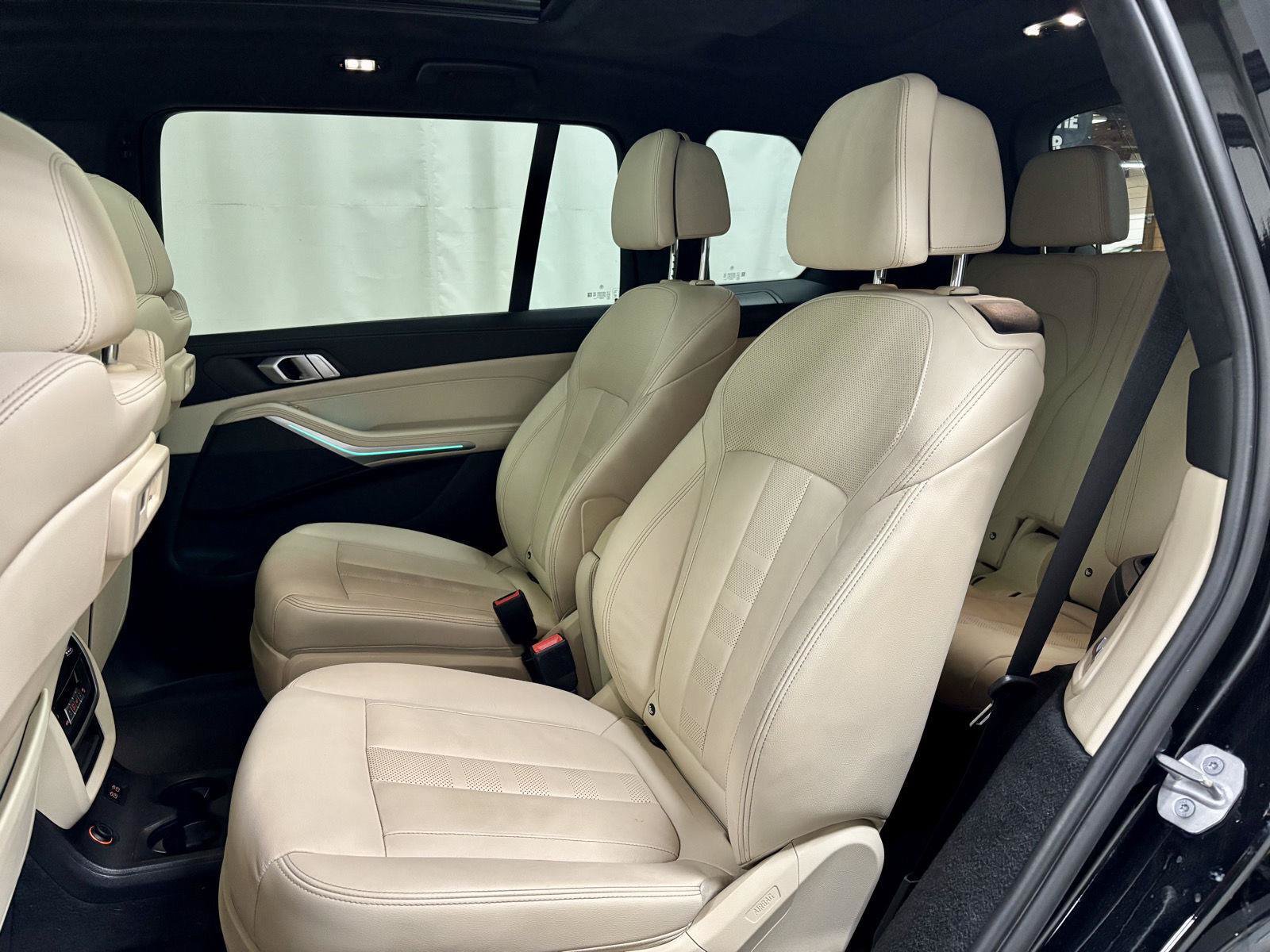 Used 2022 BMW X7 xDrive40i AWD/4WD image 22