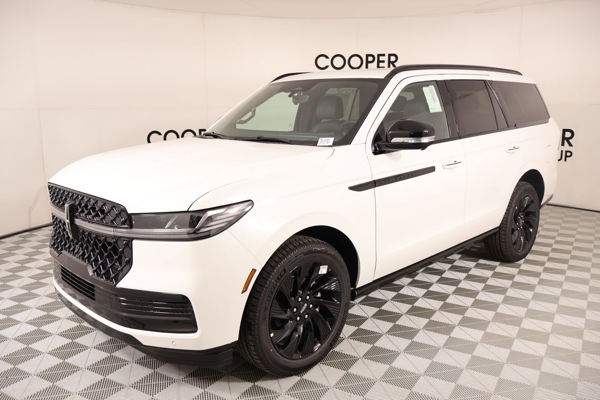 New 2026 Lincoln Navigator Reserve AWD/4WD image 10