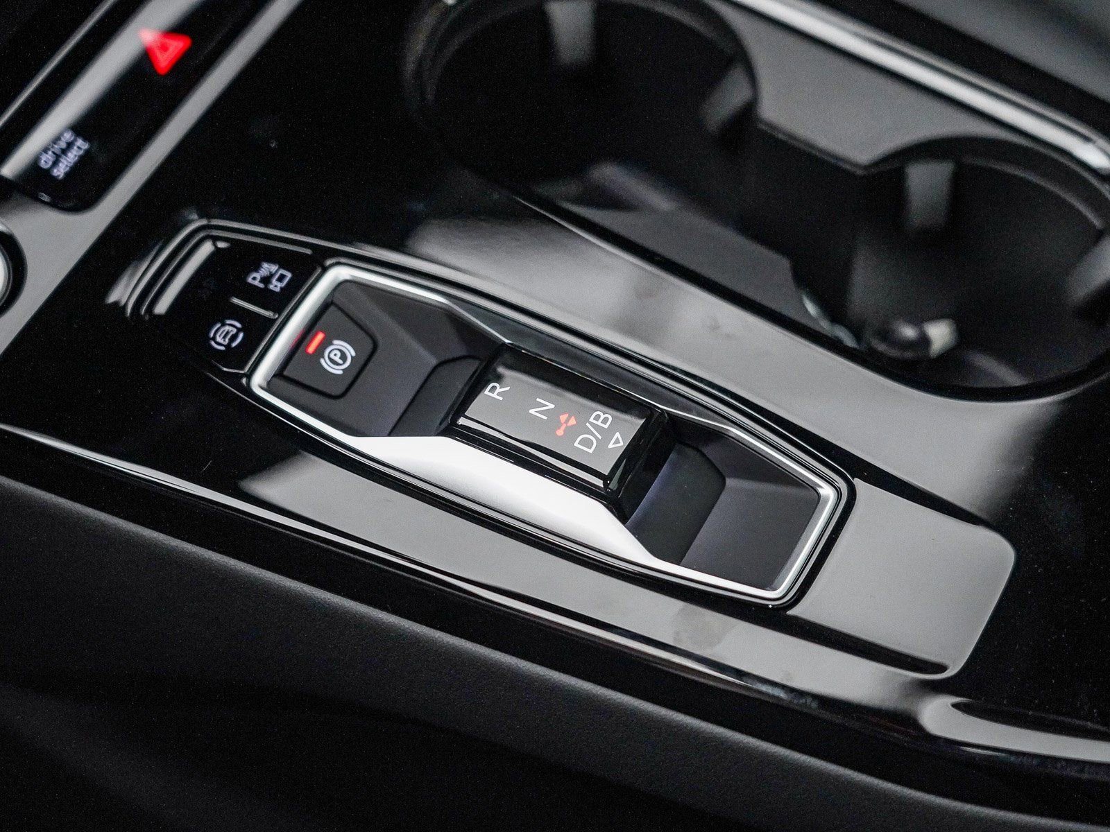 New 2025 Audi Q6 e-tron Premium AWD/4WD image 23