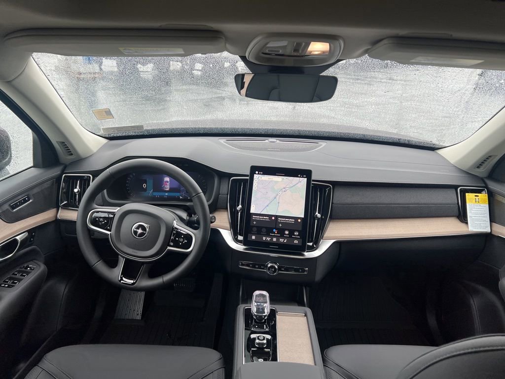 New 2026 Volvo XC90 B6 Plus w/ Protection Package Premier image 31