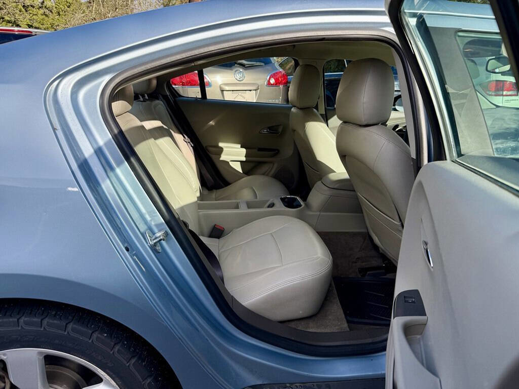 Used 2013 Chevrolet Volt w/ Enhanced Safety Package 1 image 14