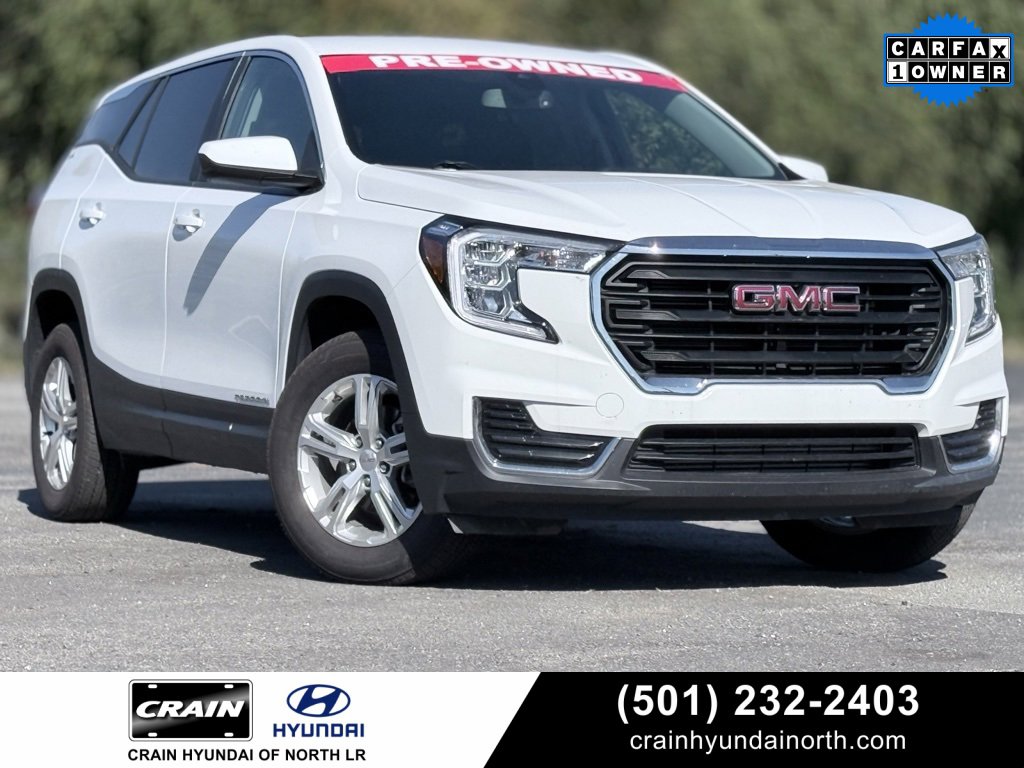 Used 2024 GMC Terrain SLE image 1