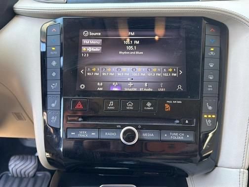 Used 2022 INFINITI QX50 Essential AWD/4WD image 18