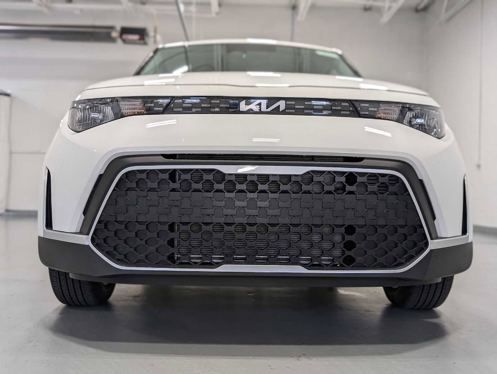 New 2025 Kia Soul S image 2