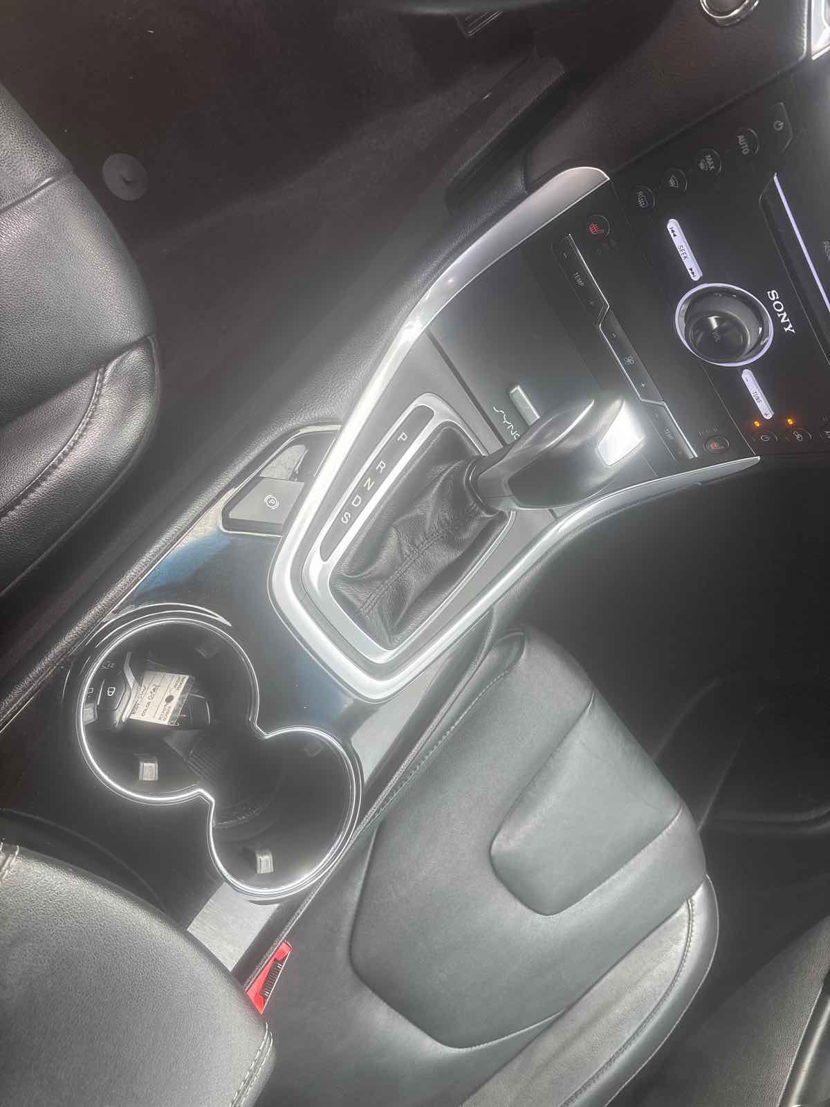 Used 2015 Ford Edge Titanium image 20