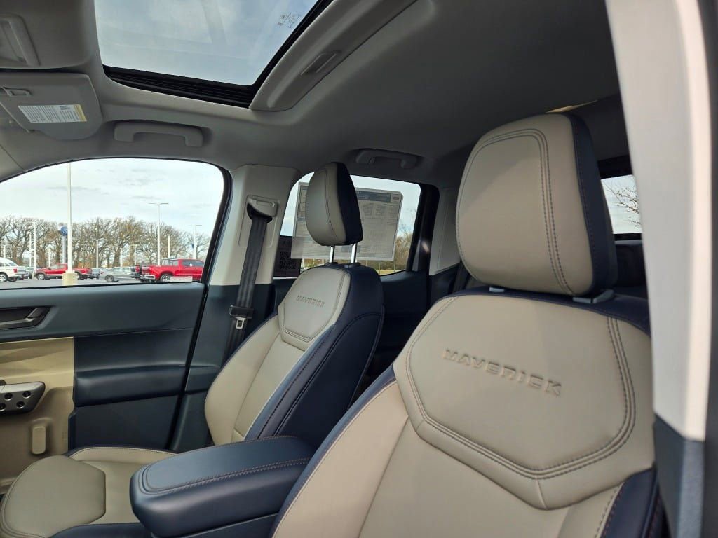 New 2025 Ford Maverick Lariat AWD/4WD image 24