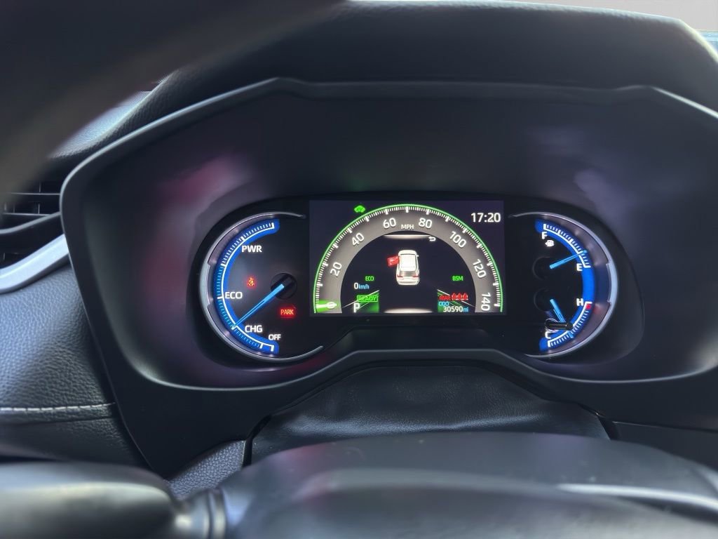 Used 2024 Toyota RAV4 LE image 12