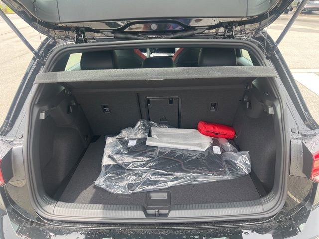 New 2025 Volkswagen GTI SE image 30