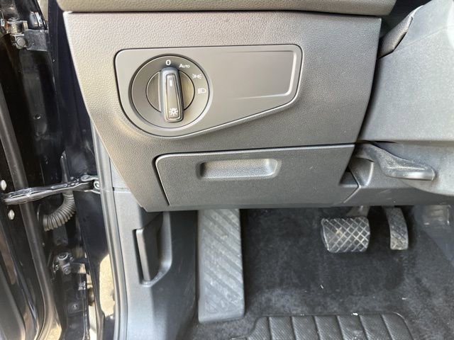 Used 2024 Volkswagen Tiguan S FWD image 30