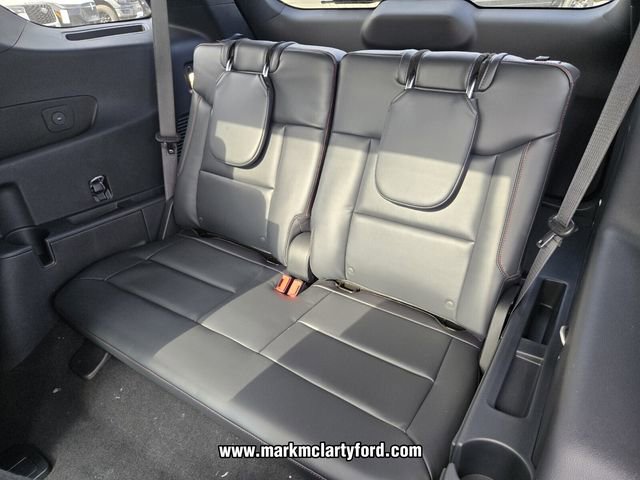 New 2026 Ford Explorer ST-Line w/ ST-Line Street Pack image 8