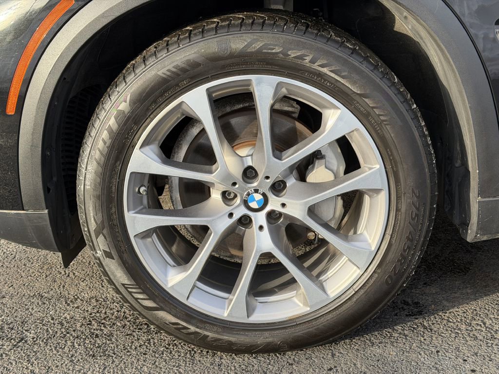 Used 2019 BMW X5 xDrive40i w/ Convenience Package image 9