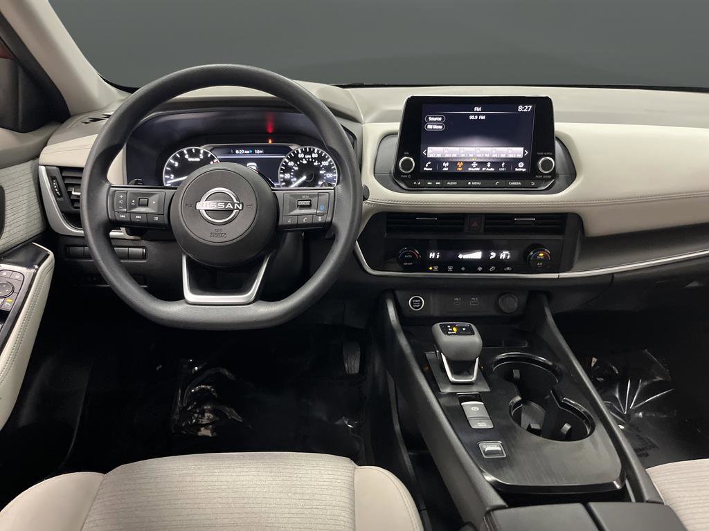 Used 2023 Nissan Rogue SV image 5