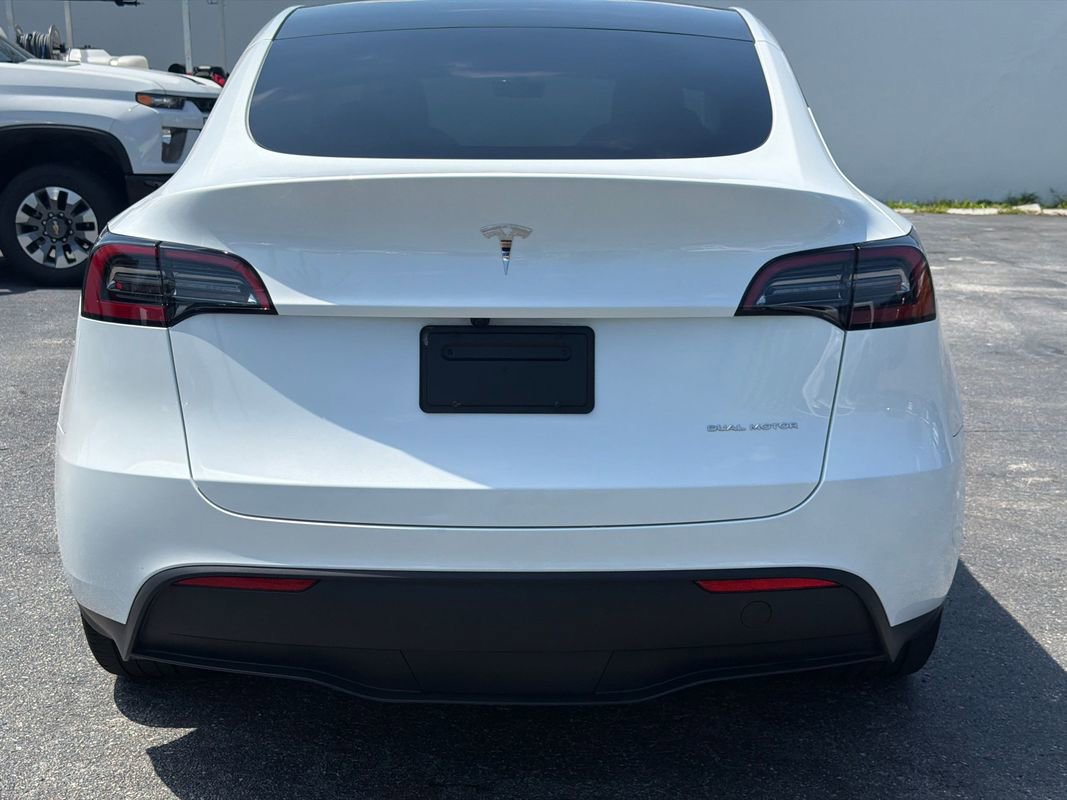 Used 2025 Tesla Model Y Long Range image 4