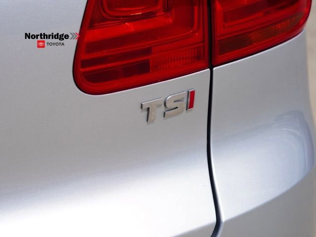 Used 2017 Volkswagen Tiguan Limited w/ Premium Package image 10