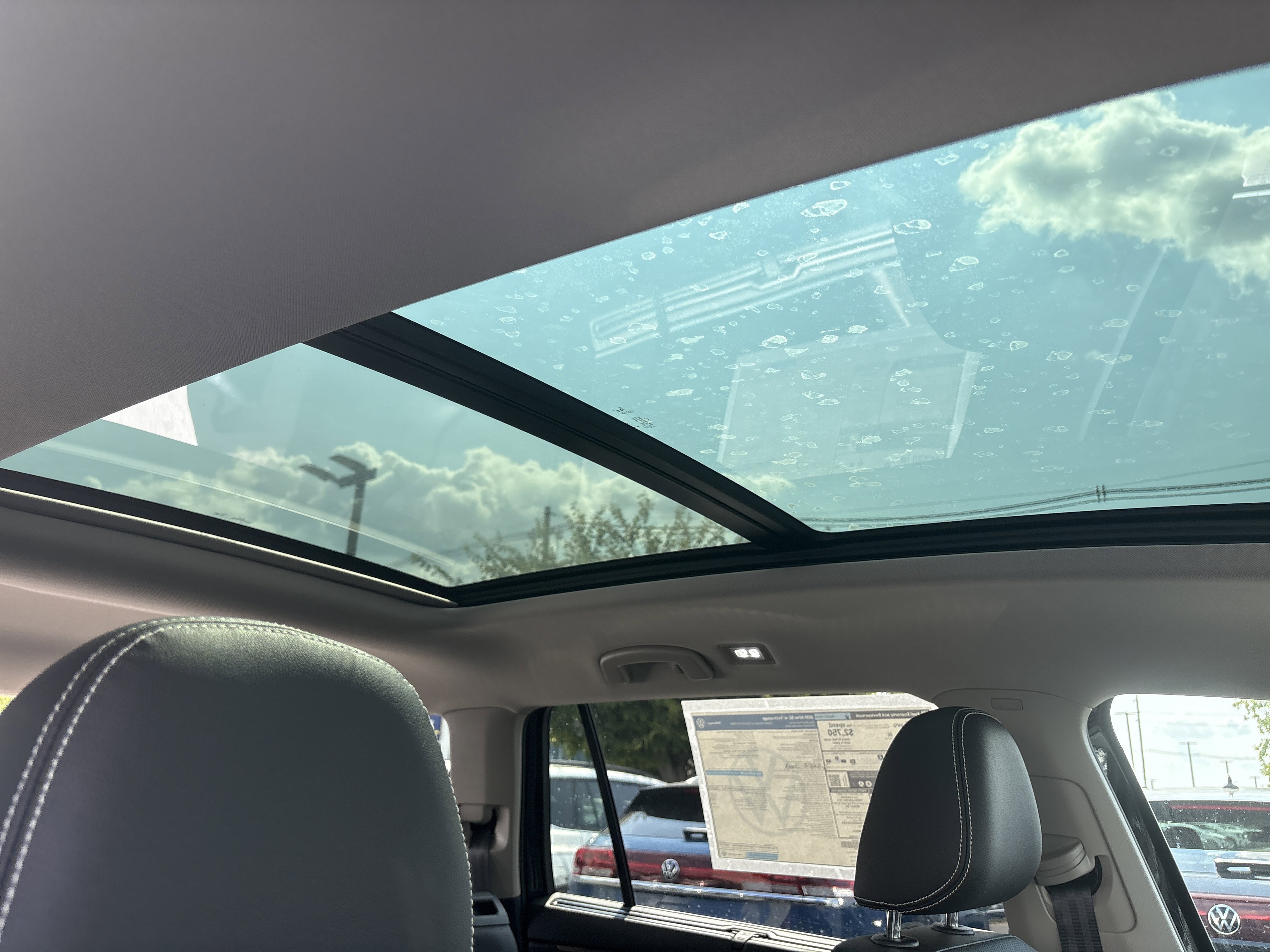 New 2026 Volkswagen Atlas SE image 24