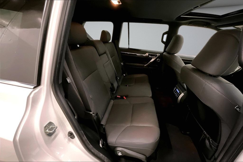Used 2023 Lexus GX 460 Premium w/ Premium Plus Package AWD/4WD image 25