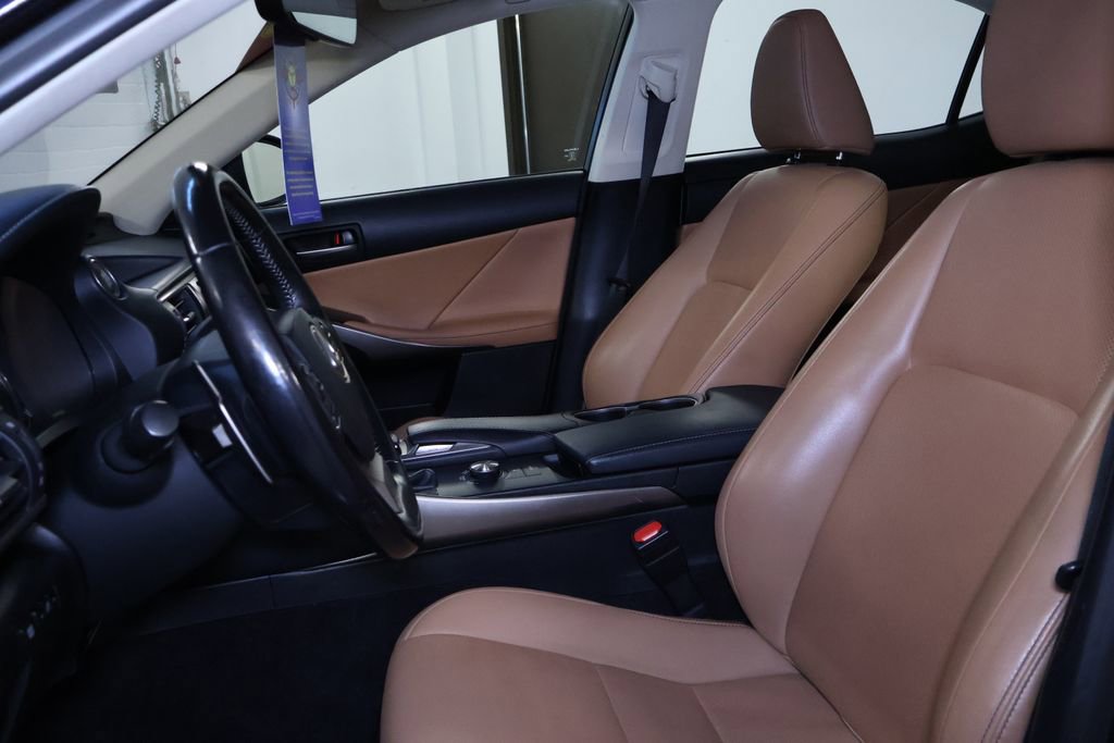 Used 2017 Lexus IS 300 AWD image 14