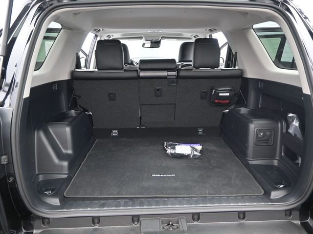 Used 2024 Toyota 4Runner SR5 Premium w/ Moonroof Package AWD/4WD image 15